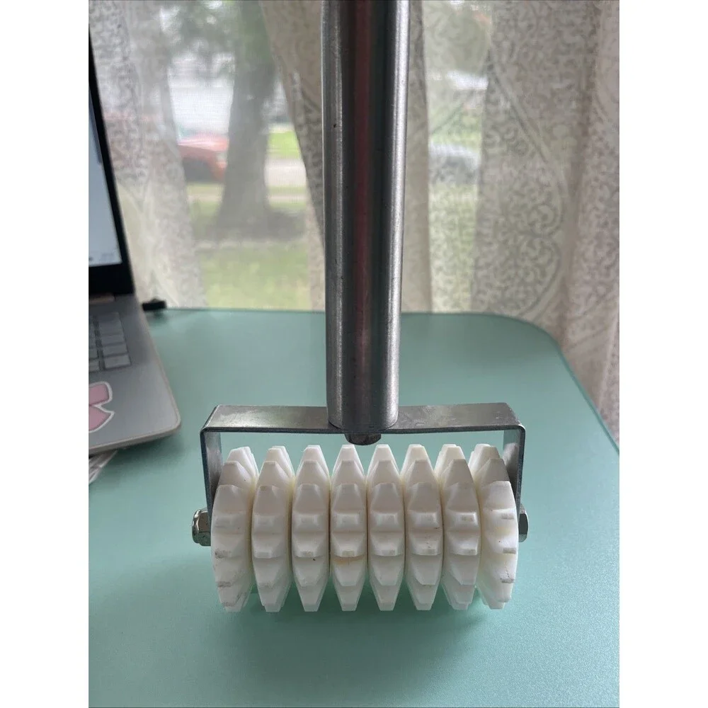 Commercial Grade Dough Perforator, Pizza, Pastry. Winco